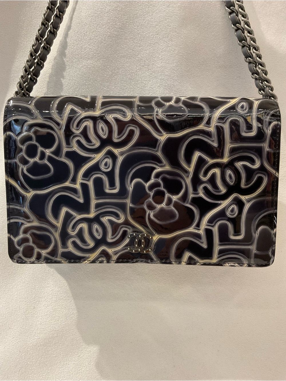 Chanel Bag - Picture 2 of 16